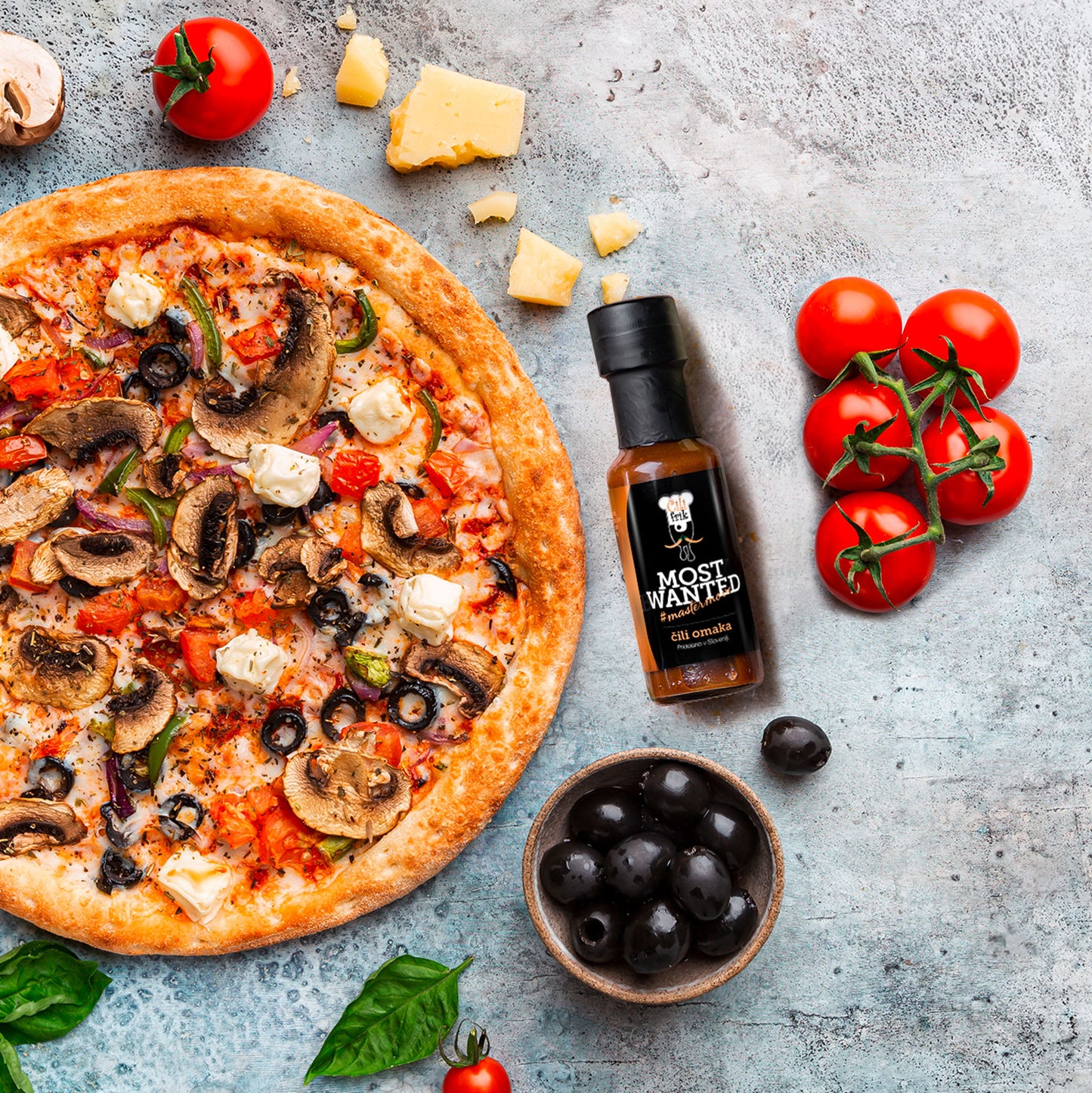 MOST WANTED: Chili sauce with basil and oregano. Spicy level: 5/7 – 100 ml