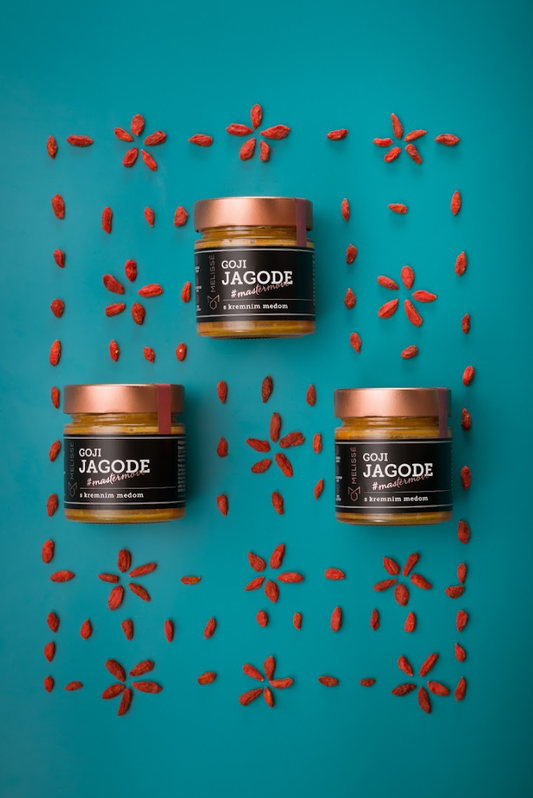 Kremni med z goji jagodami